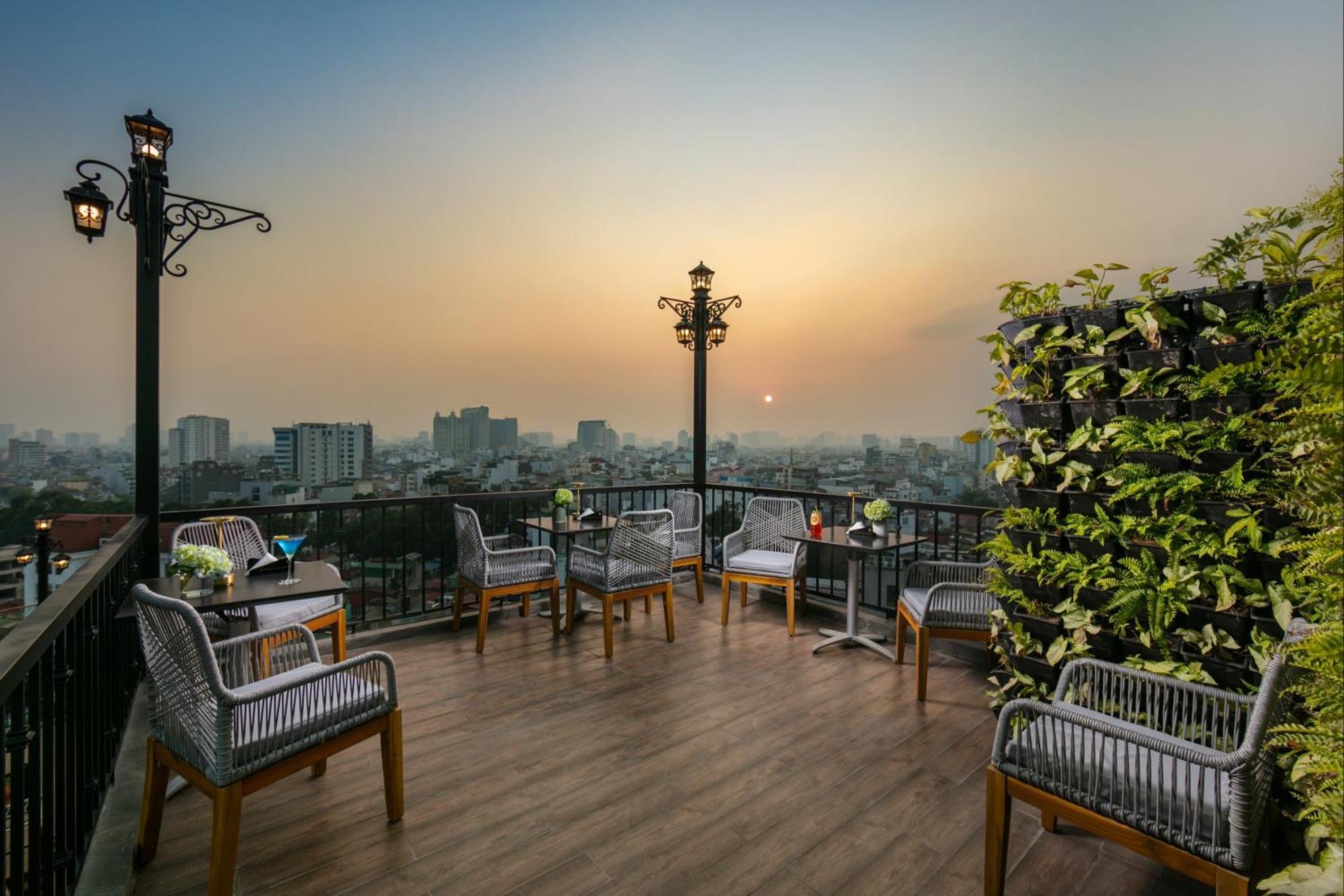May De Ville Corner Hotel Hanoi Exterior foto